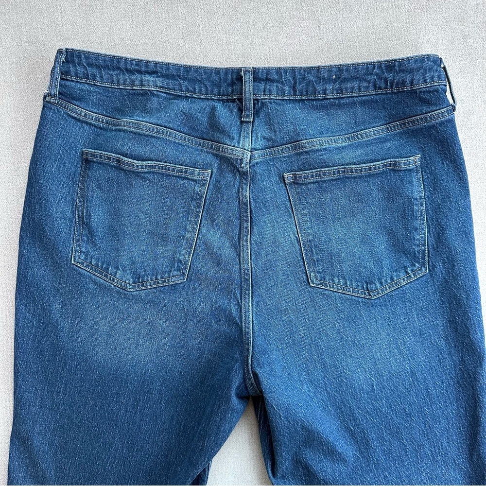 SOLD Universal Thread High Rise Flare Jeans. Dark Wash. Size 20R. - Picture 3 of 8